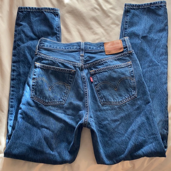 Levi’s premium 501 original fit dark wash W26 L33 - Picture 1 of 5